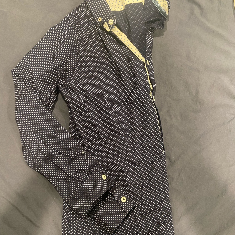 Level Ten Button Up